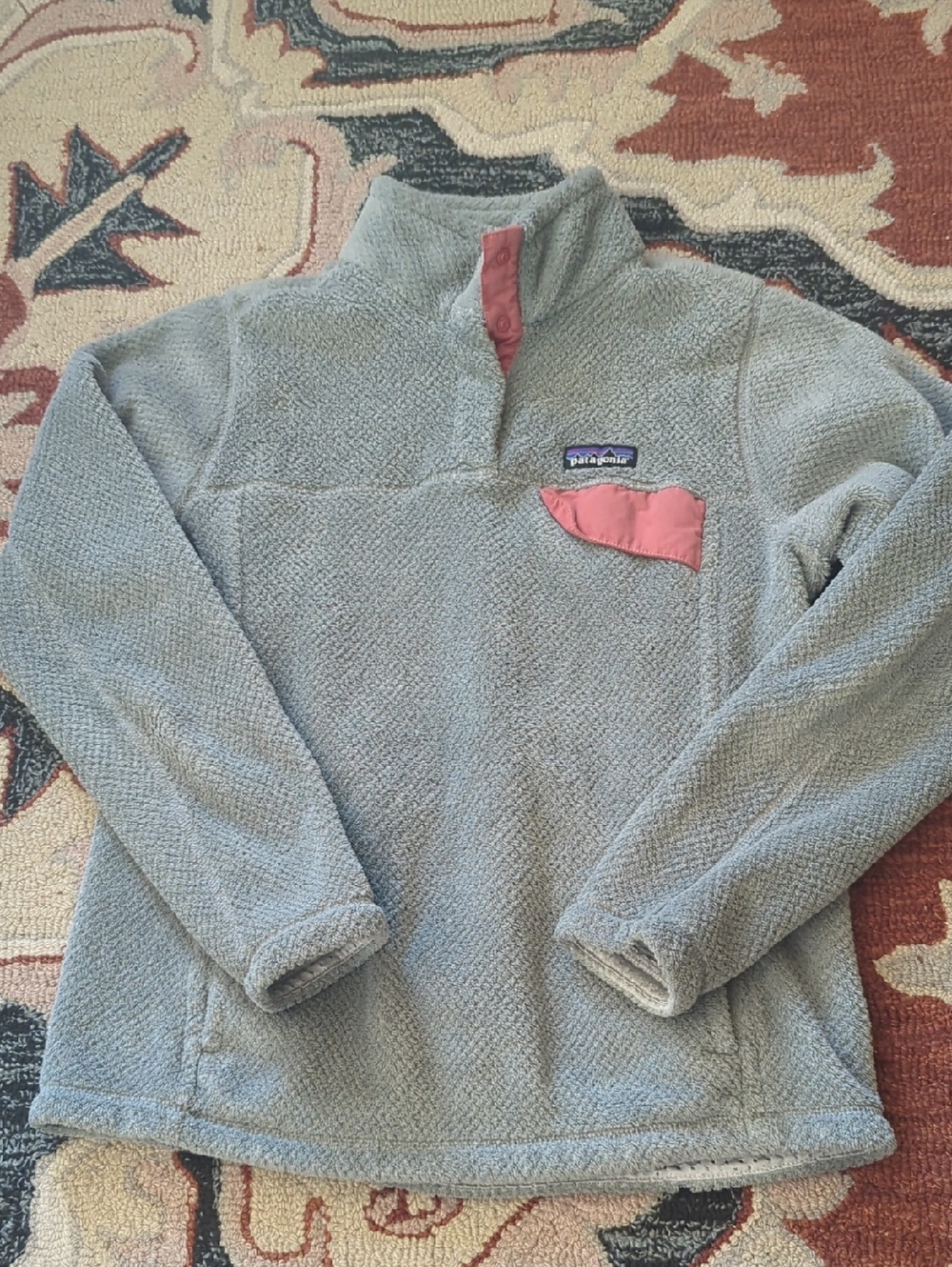 Patagonia Light Gray Fleece Quarter-Zip with Pink Pocket Trim